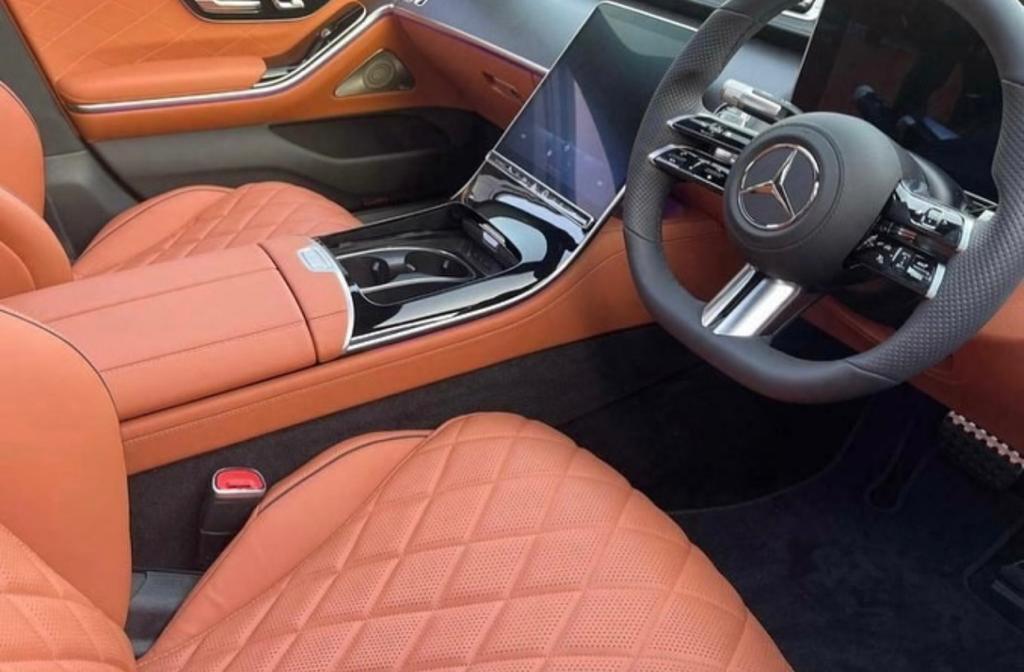 Summer in the City: Uncovering London’s Best Kept Secrets and Must-See Attractions