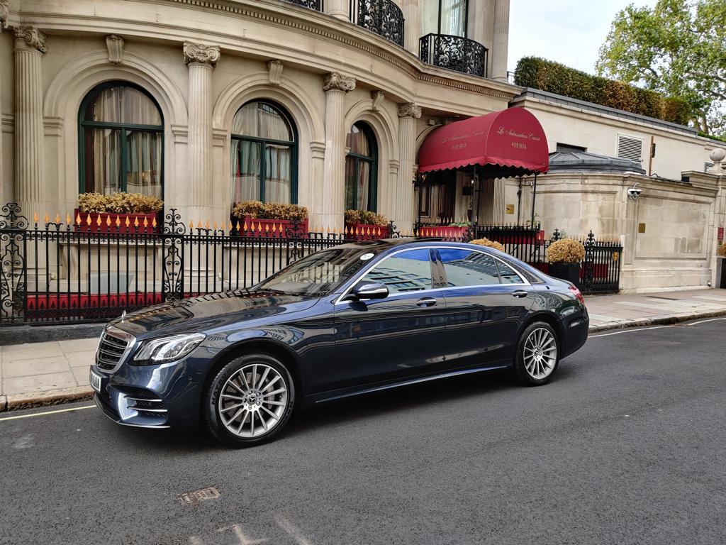 Gatwick Chauffeur Services: Luxury and Convenience at Your Fingertips